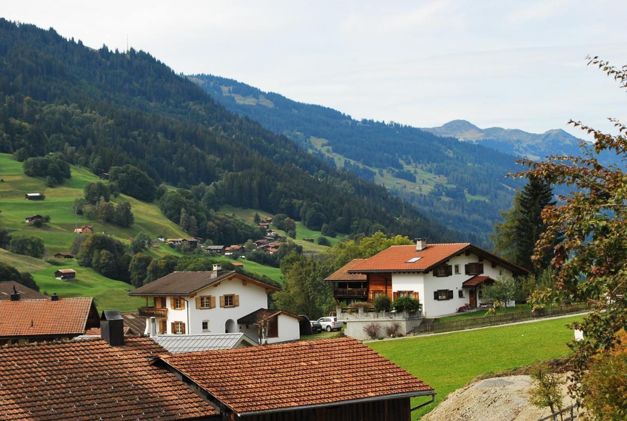 Rooms With Private Bathrooms Saas im Prattigau Eksteriør bilde
