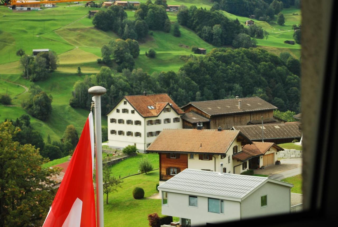 Rooms With Private Bathrooms Saas im Prattigau Eksteriør bilde
